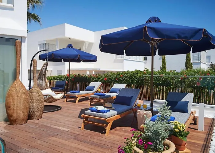 Luxury Najenda 3 Bedrooms Private Outdoor Pool