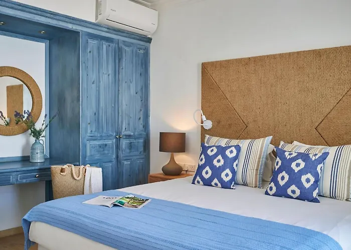 Luxury Najenda 3 Bedrooms Private Outdoor Pool Protaras